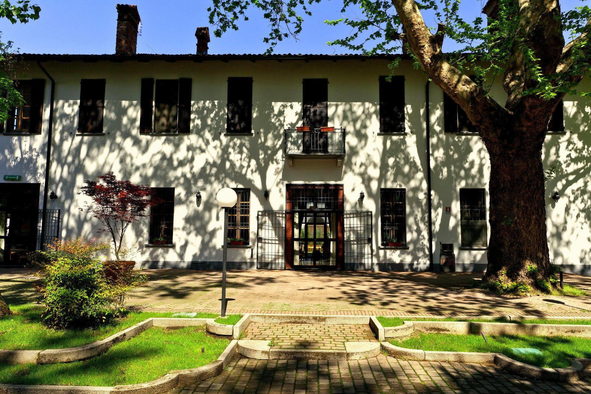 Excel Hotel Naviglio - Ca'Bianca Milán Exterior foto